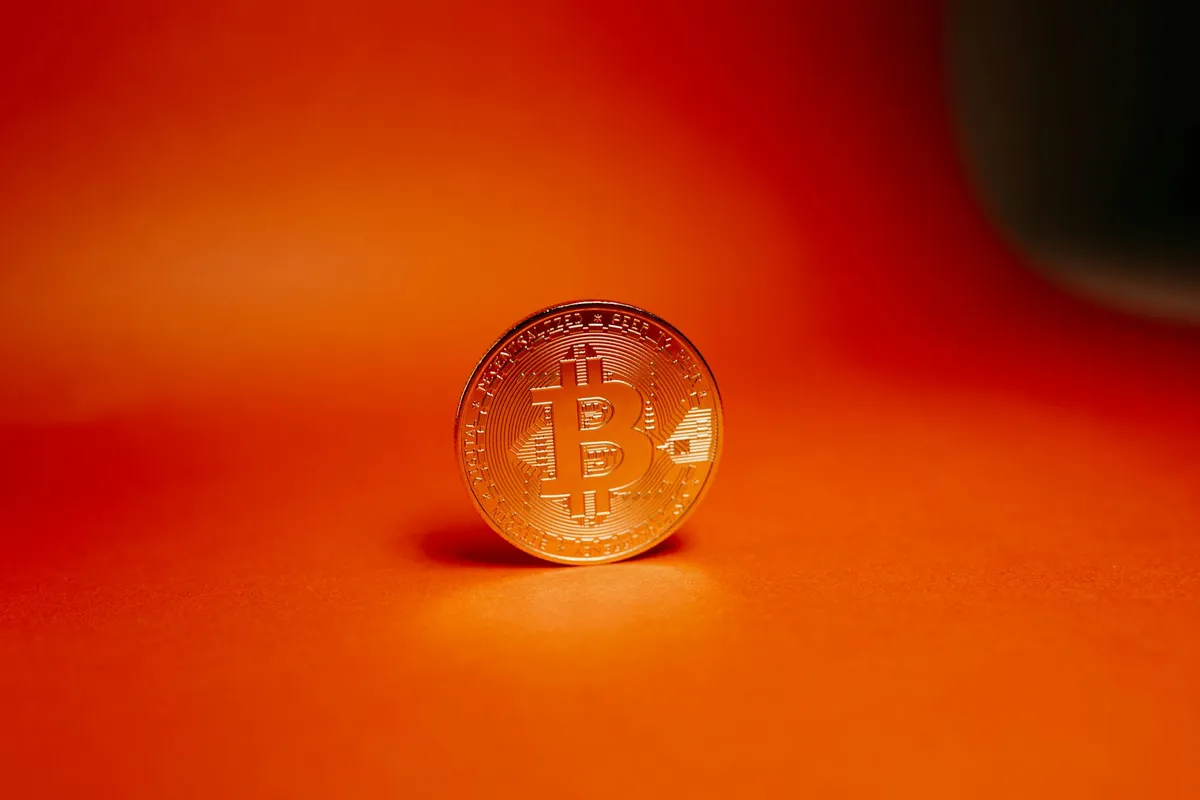 On-chain metrics for cryptocurrency exchange trading